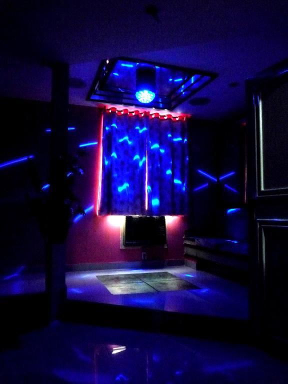 Lips Motel (Adults Only) — Photos 3